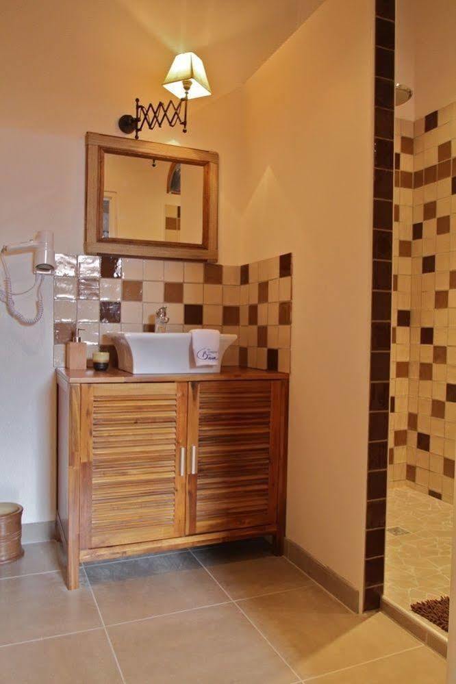 Du Côté de Chez Jeanne Hotel Fourcès Esterno foto