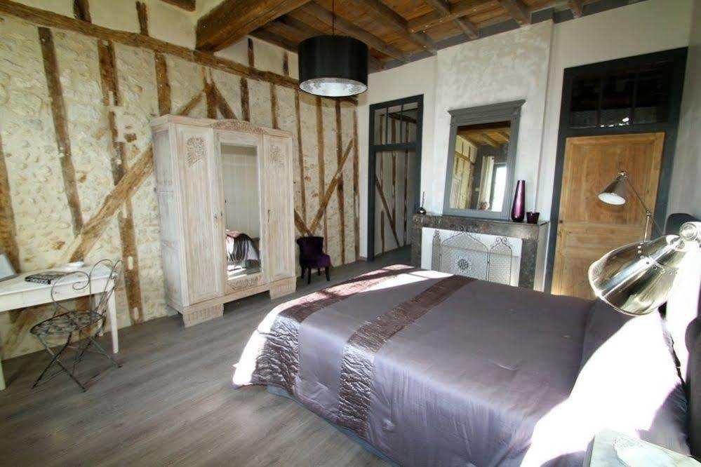 Du Côté de Chez Jeanne Hotel Fourcès Esterno foto